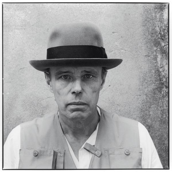 Ad: JosephBeuys.jpg
Gösterim: 2211
Boyut: 46.0 KB