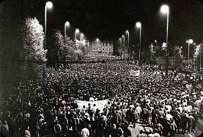 Ad:  Chute01.jpg
Gsterim: 684
Boyut:  39.5 KB