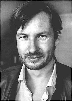 Ad: larsvontrier_unlu2b.jpg
Gösterim: 596
Boyut: 13.0 KB