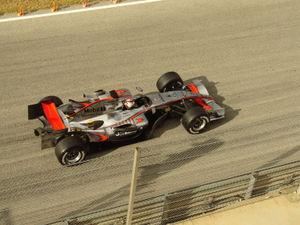 Ad: 300px-Kimmi_raikkonen_cheste_2006-02.jpg
Gösterim: 320
Boyut: 31.0 KB