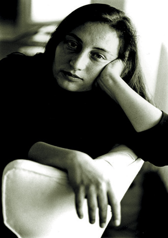 Ad: Perihan_magden.jpg
Gösterim: 682
Boyut: 45.3 KB