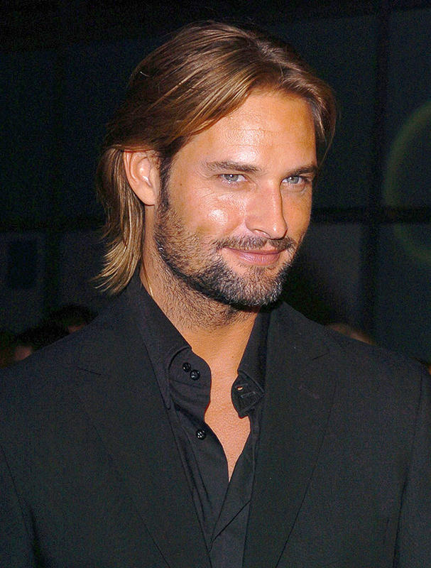 Ad:  josh-holloway-b6.jpg
Gsterim: 865
Boyut:  91.2 KB