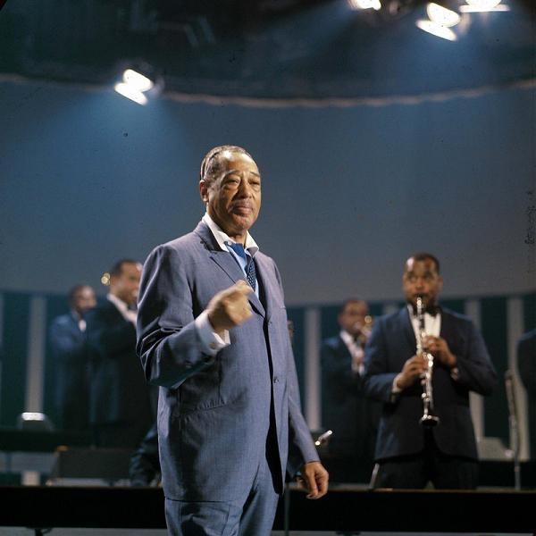 Ad:  Duke_ELLINGTON.JPG
Gsterim: 638
Boyut:  55.1 KB