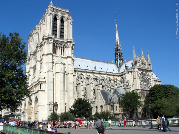 Ad:  Notre_Dame_1.jpg
Gsterim: 1041
Boyut:  119.4 KB