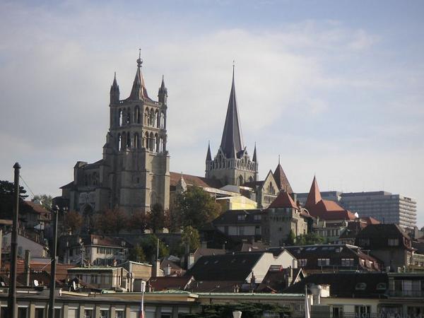 Ad:  Cathedral_in_Lausanne.jpg
Gsterim: 304
Boyut:  36.0 KB