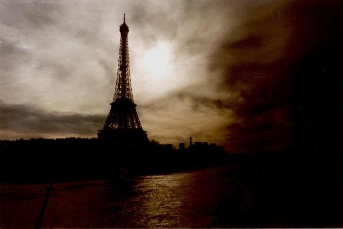 Ad:  Paris3.jpg
Gsterim: 1750
Boyut:  27.1 KB