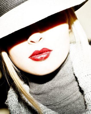 Ad:  lips.jpg
Gsterim: 158
Boyut:  29.9 KB