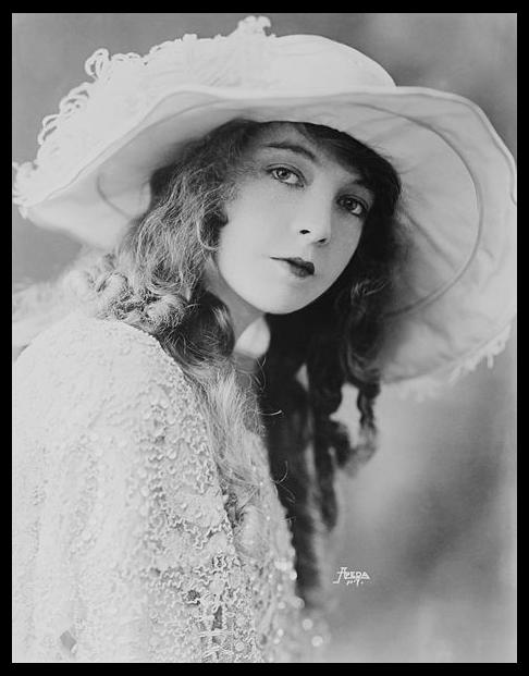 Ad: Lillian Gish.jpg
Gösterim: 340
Boyut: 37.9 KB Ad: Lillian Gish.jpg
Gösterim: 340
Boyut: 37.9 KB