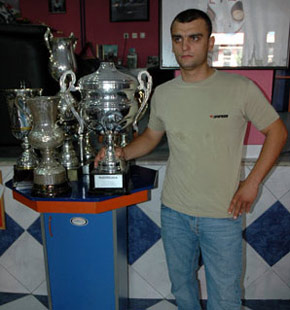 Ad:  Sinan Sofuolu.jpg
Gsterim: 501
Boyut:  26.9 KB