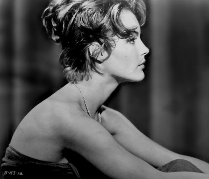 Ad: romy2.jpg
Gösterim: 1205
Boyut: 31.2 KB