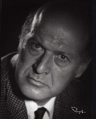 Ad:  cuneyt_gokcer2.jpg
Gsterim: 374
Boyut:  11.0 KB