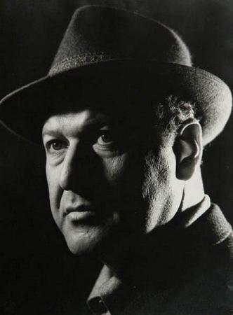 Ad:  cuneyt_gokcer1.jpg
Gsterim: 450
Boyut:  15.6 KB