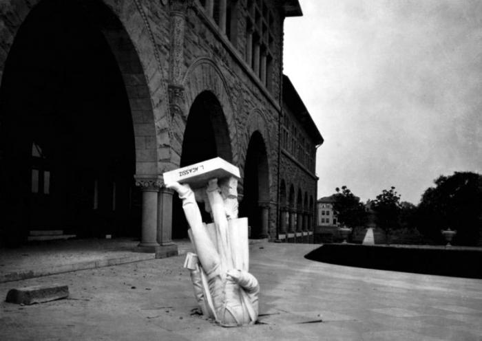 Ad: 800px-Agassiz_statue_Mwc00715.jpg
Gösterim: 313
Boyut: 36.7 KB Ad: 800px-Agassiz_statue_Mwc00715.jpg
Gösterim: 313
Boyut: 36.7 KB