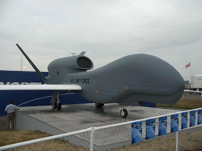 Ad: 800px-Northrop_Grumman_RQ-4_Global_Hawk_%28210476312%29.jpg
Gösterim: 744
Boyut: 46.9 KB
