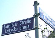 Ad:  180px-Cottbus_zweisprachige_Strassenbezeichnung_zugeschnitten.jpg
G�sterim: 172
Boyut:  6.5 KB