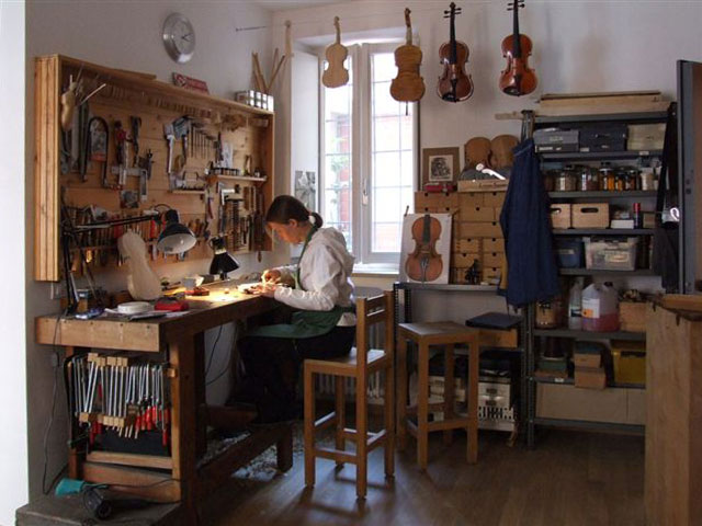 Ad: Workshop_luthier.jpg
Gösterim: 429
Boyut: 68.2 KB