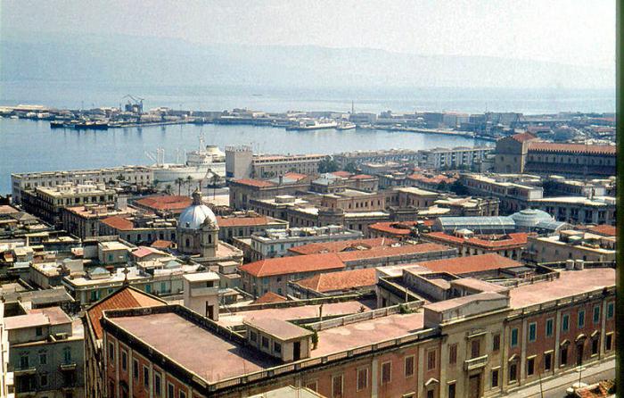 Ad: 800px-Messina_Harbour.jpg
Gösterim: 212
Boyut: 74.3 KB