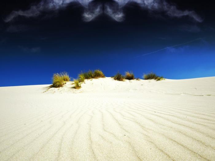 Ad:  the-lonely-village-1024-768-5122.jpg
Gsterim: 150
Boyut:  31.5 KB