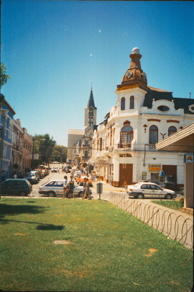 Ad:  398px-Valdivia1.jpg
Gsterim: 243
Boyut:  82.0 KB