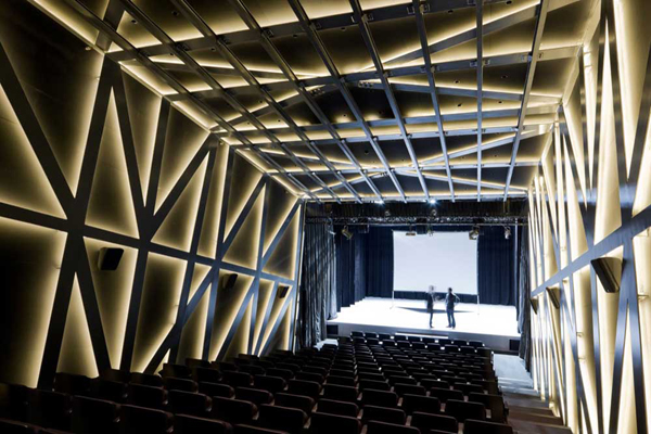 Ad:  vakko-3.jpg
Gsterim: 527
Boyut:  209.4 KB