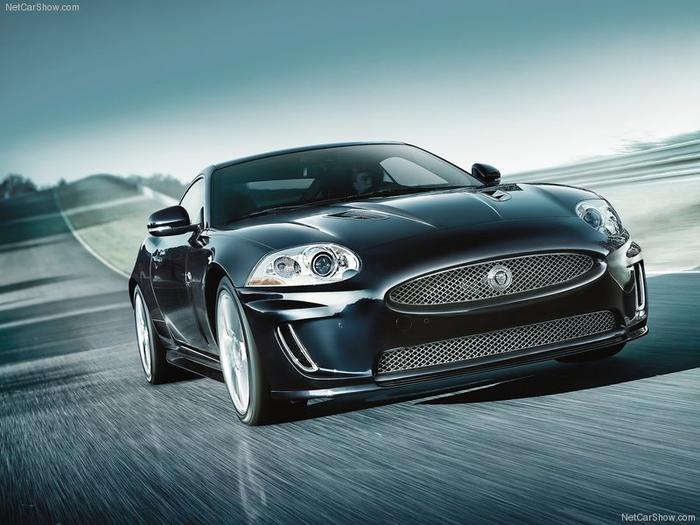 Ad:  Jaguar-XKR_175_2011_800x600_wallpaper_01.jpg
Gsterim: 139
Boyut:  56.8 KB