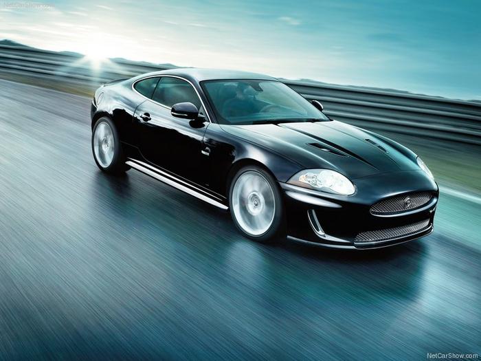 Ad:  Jaguar-XKR_175_2011_800x600_wallpaper_02.jpg
Gsterim: 237
Boyut:  52.0 KB