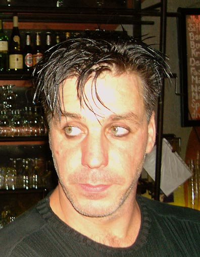 Ad:  Till_lindemann.jpg
Gsterim: 732
Boyut:  42.7 KB