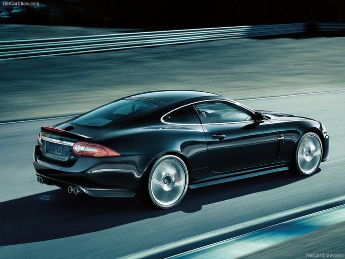 Ad:  Jaguar-XKR_175_2011_800x600_wallpaper_04.jpg
Gsterim: 178
Boyut:  52.8 KB