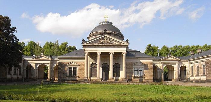 Ad: 800px-Johannisfriedhof_dresden%2C_trauerhalle_-_d.jpg
Gösterim: 345
Boyut: 49.3 KB Ad: 800px-Johannisfriedhof_dresden%2C_trauerhalle_-_d.jpg
Gösterim: 345
Boyut: 49.3 KB
