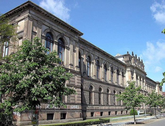 Ad: 784px-Braunschweig_altes_TU-Gebäude.jpg
Gösterim: 156
Boyut: 120.9 KB