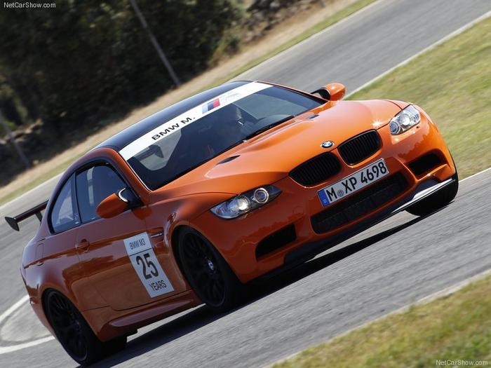 Ad:  BMW-M3_GTS_2011_800x600_wallpaper_09.jpg
Gsterim: 300
Boyut:  55.4 KB