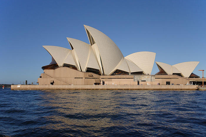 Ad:  800px-Sydney_opera_house_side_view.jpg
Gsterim: 531
Boyut:  65.0 KB