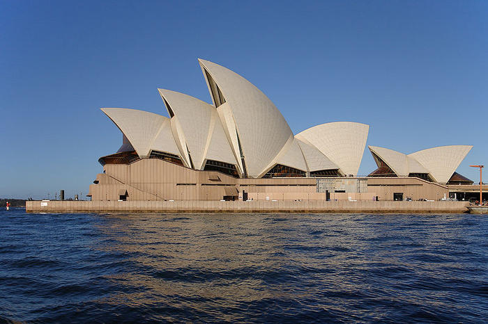 Ad:  800px-Sydney_opera_house_side_view.jpg
Gsterim: 410
Boyut:  65.0 KB
