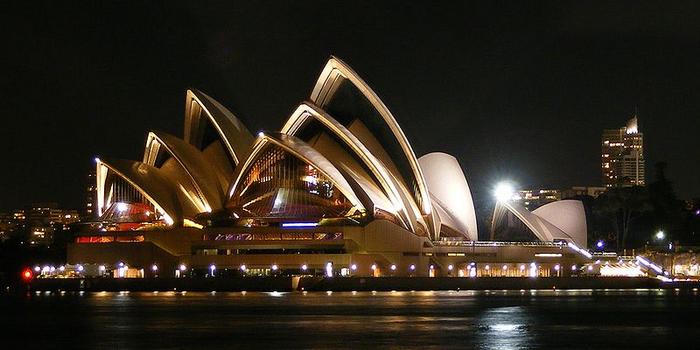 Ad:  800px-Sydneyoperahouse.jpg
Gsterim: 806
Boyut:  38.7 KB