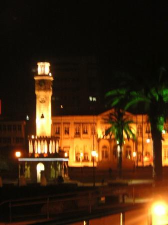 Ad:  saat-kulesi-clock-tower.jpg
Gsterim: 1061
Boyut:  17.1 KB