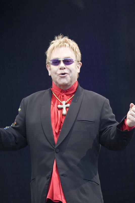 Ad: Elton_John_on_stage,_2008.jpg
Gösterim: 431
Boyut: 28.5 KB