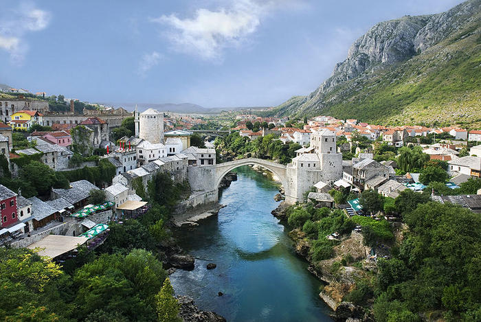 Ad: 800px-Mostar_Old_Town_Panorama_2007.jpg
Gösterim: 154
Boyut: 99.7 KB