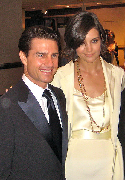 Ad: 418px-Tom_Cruise_&_Katie_Holmes_WHCAD.jpg
Gösterim: 404
Boyut: 64.6 KB