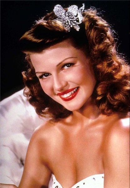 Ad:  415px-Rita-Hayworth-young.jpg
Gsterim: 688
Boyut:  41.6 KB
