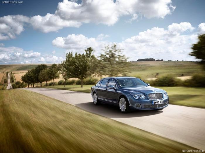 Ad:  Bentley-Continental_Flying_Spur_Series_51_2012_800x600_wallpaper_01.jpg
Gsterim: 181
Boyut:  50.4 KB
