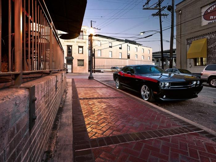 Ad:  parked-dodge-1024-768-6398.jpg
Gsterim: 237
Boyut:  72.9 KB