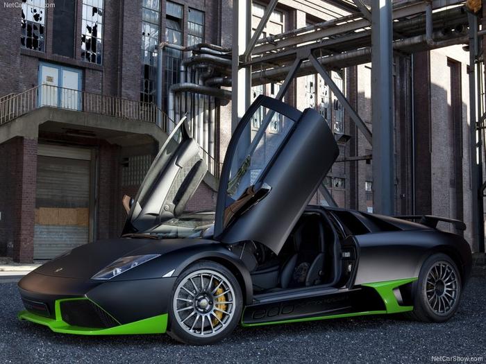Ad:  Edo-Lamborghini_Murcielago_LP750_2011_800x600_wallpaper_06.jpg
Gsterim: 202
Boyut:  72.9 KB