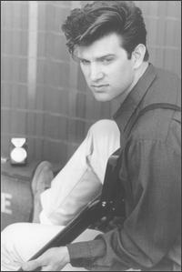 Ad:  Chris-Isaak_4373_10.jpg
Gsterim: 686
Boyut:  9.2 KB