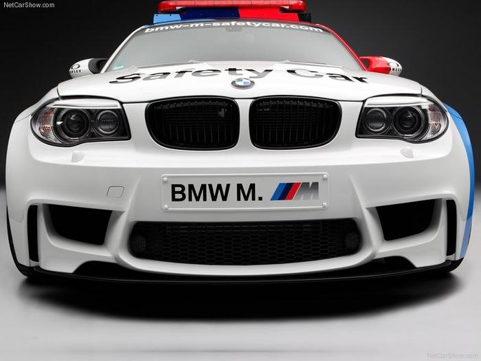 Ad:  BMW-1-Series_M_Coupe_MotoGP_Safety_Car_2011_800x600_wallpaper_06.jpg
Gsterim: 244
Boyut:  40.8 KB