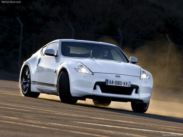 Ad:  Nissan-370Z_GT_Edition_2011_800x600_wallpaper_02.jpg
Gsterim: 118
Boyut:  41.1 KB