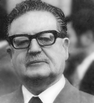 Ad:  Salvador_Allende_2.jpg
Gsterim: 420
Boyut:  44.5 KB