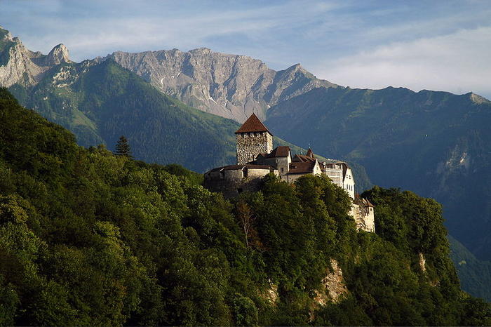 Ad: 800px-Schlossvaduz.jpg
Gösterim: 727
Boyut: 66.7 KB Ad: 800px-Schlossvaduz.jpg
Gösterim: 727
Boyut: 66.7 KB
