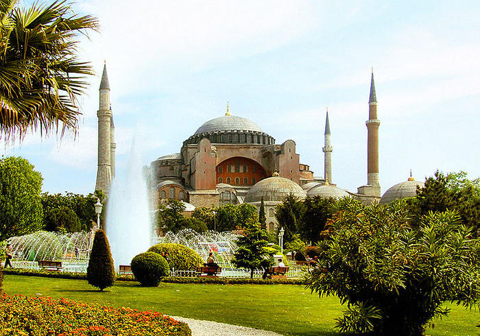 Ad:  800px-Hagia_Sophia_B12-40.jpg
Gsterim: 745
Boyut:  128.8 KB