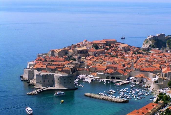 Ad: 800px-Old_town_of_dubrovnik.jpg
Gösterim: 154
Boyut: 56.0 KB