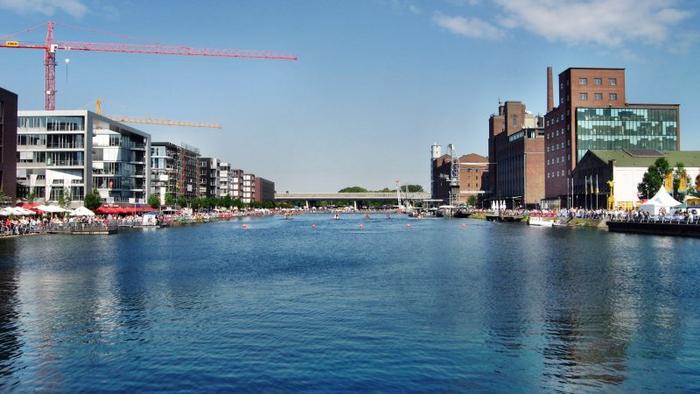 Ad: Innenhafen_Duisburg.jpg
Gösterim: 181
Boyut: 46.6 KB